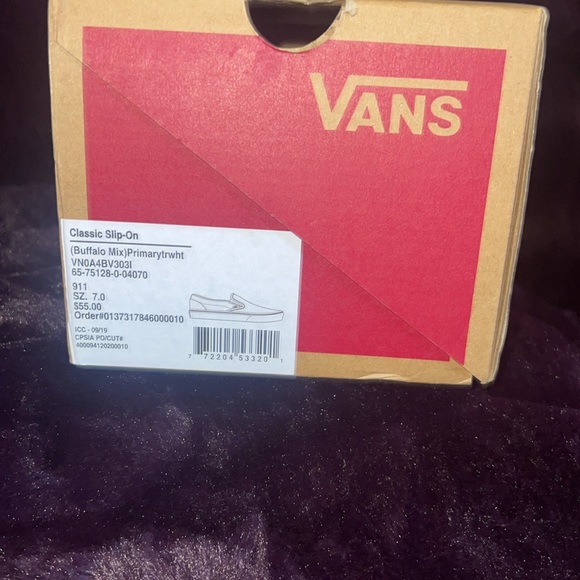 Vans - Picture 3 of 4